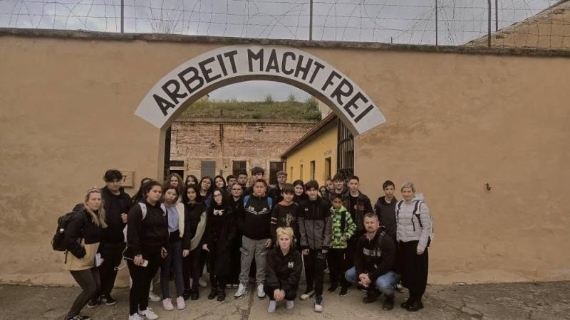 Žáci školy vyjeli k Památníku Terezín